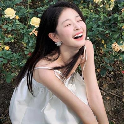 下山后,绝世美女非要拜我为师